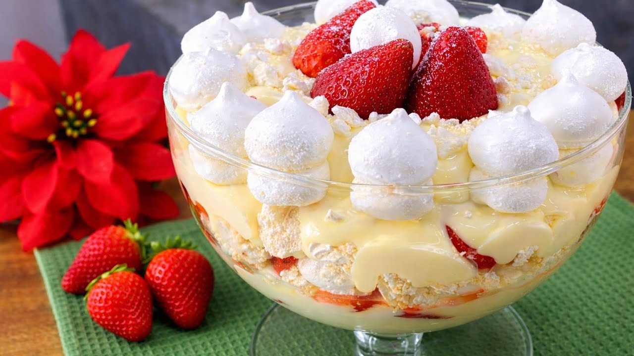 Taça de Merengue de Morango